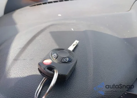 2016 Ford Escape S z USA, uszkodzony, nr VIN 1FMCU0F76GUB25797